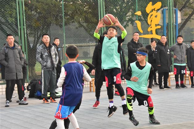 2018年成都市双流区中小学生篮球比赛在我校举行