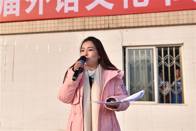 我校隆重举行第十六届外语文化节启航仪式