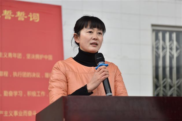 十年一剑中流击水浪遏飞舟一朝冲刺破釜沉舟独占鳌头——初2016级召开中考动员暨表彰大会