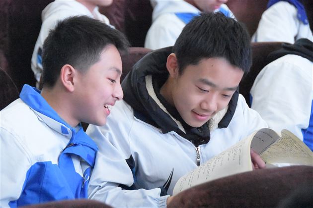 谁是Spelling之星——初2017级举办SpellingBee单词拼写大赛