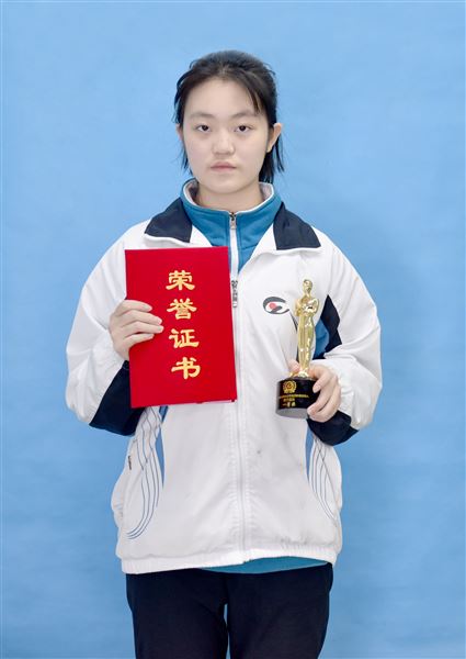 我校在中国第十五届中小学校园影视节中再获三金