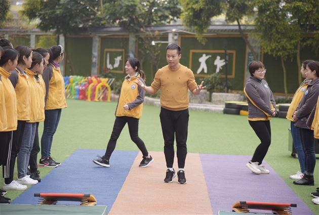 亲如一家，向快乐出发——实验幼儿园工会活动