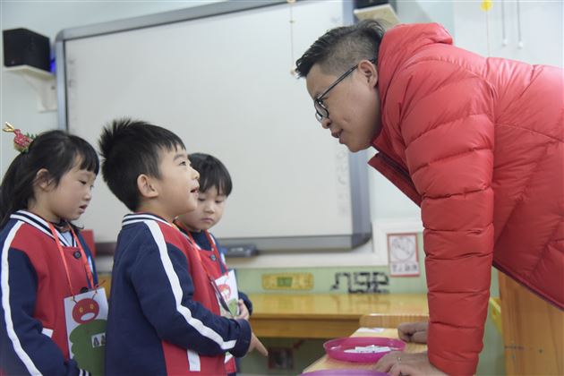 走进幼儿园走近孩子——幼儿园开展家长开放日活动