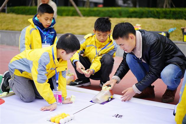 附小学子在四川省青少年机器人竞赛中勇夺三个一等奖