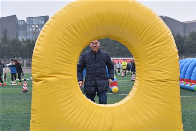 我们一起High翻天——棠外国际部“加油吧，Family”亲子运动会暨2018年终表彰大会实录