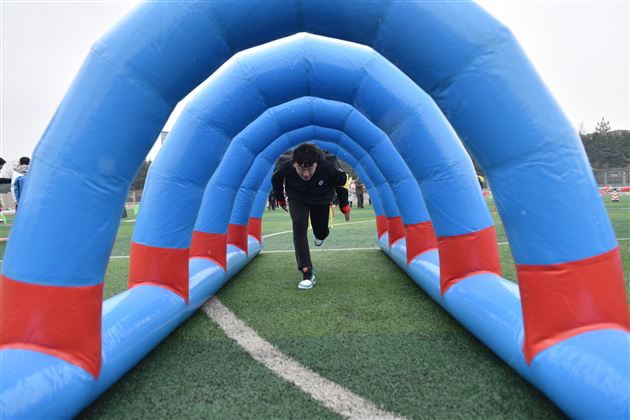 我们一起High翻天——棠外国际部“加油吧，Family”亲子运动会暨2018年终表彰大会实录