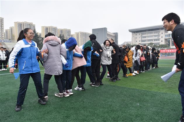 我们一起High翻天——棠外国际部“加油吧，Family”亲子运动会暨2018年终表彰大会实录