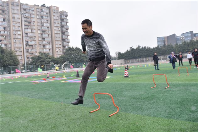 我们一起High翻天——棠外国际部“加油吧，Family”亲子运动会暨2018年终表彰大会实录