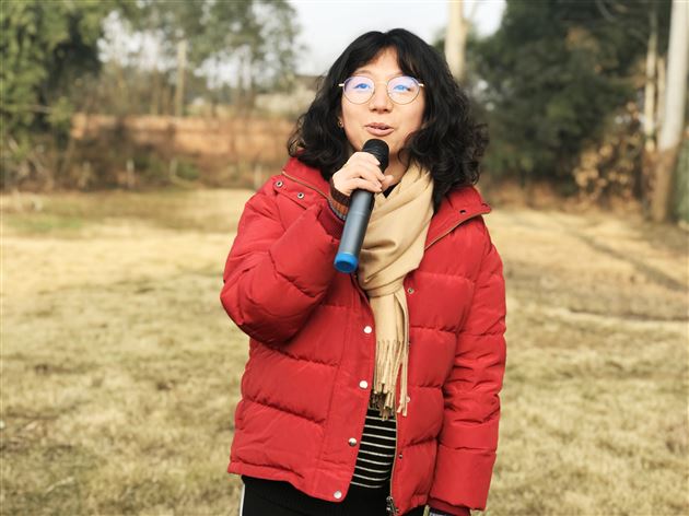 在实践中历练自己 永葆党员的先进性——记成都棠湖外国语学校第一党支部“固定党日”活动