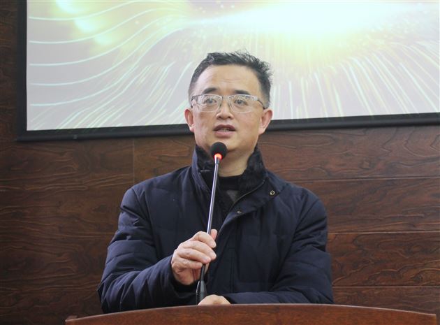 青蓝共成长  幸福同守望