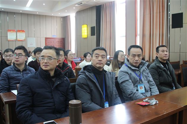 青蓝共成长  幸福同守望