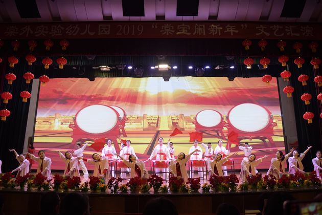 棠宝闹新年 民俗展风采