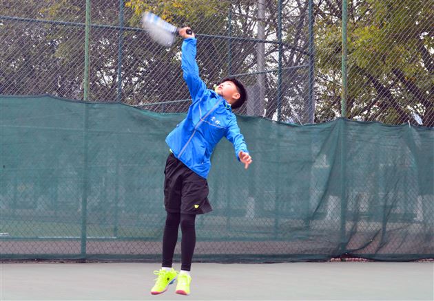 梅花香自苦寒来——记棠外学子冬季网球训练
