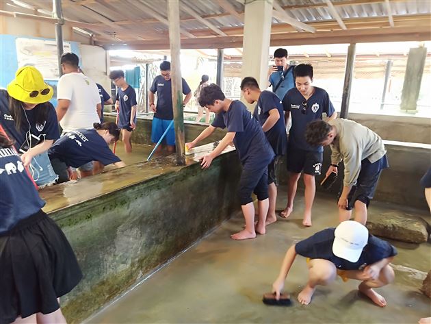 仰望别人，不如脚踏实地做有意义的事——我校国际部斯里兰卡义工之行