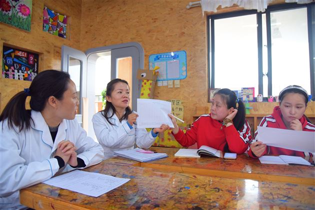 我校实验幼儿园开展传染病防控培训