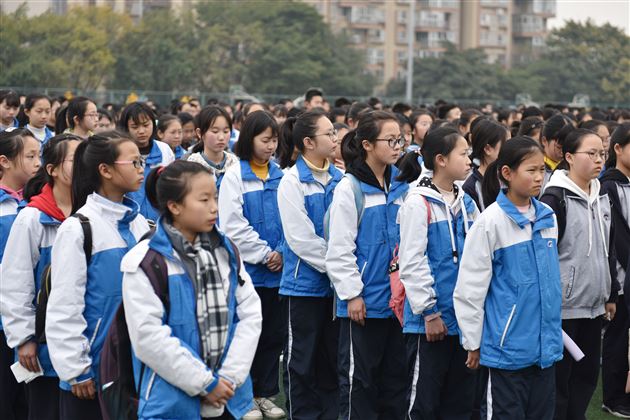 强化安全意识 筑牢生命防线——我校开展师生公寓应急逃生疏散演练