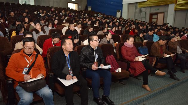 群贤共集话语文 课堂教学展魅力——成都市高三语文教学研讨会在我校顺利召开