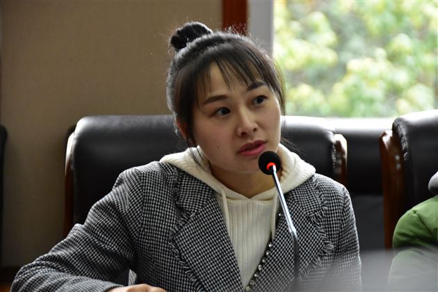 我校体卫艺处召开学习贯彻董事长黄波在全校教职工大会上的重要讲话精神的座谈会