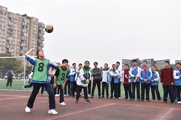 我校初中部2018-2019学年下学期班级排球联赛顺利落幕