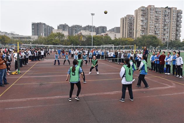 我校初中部2018-2019学年下学期班级排球联赛顺利落幕