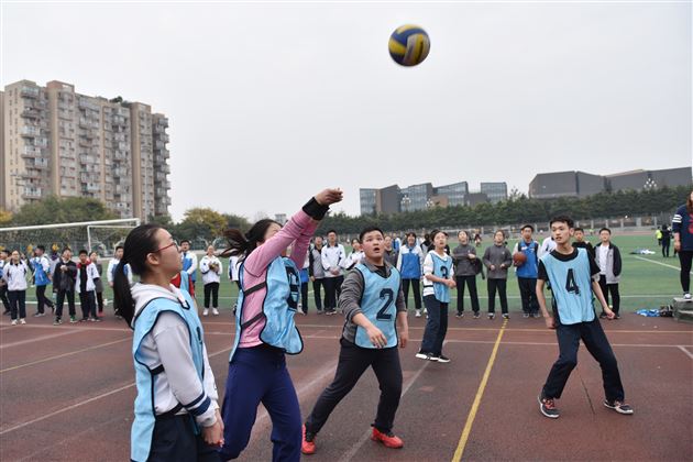 我校初中部2018-2019学年下学期班级排球联赛顺利落幕