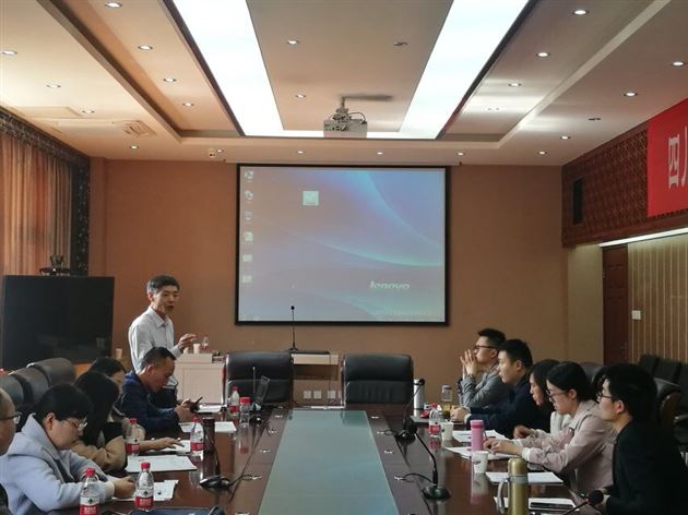 广安市初中化学骨干教师到棠外学习交流