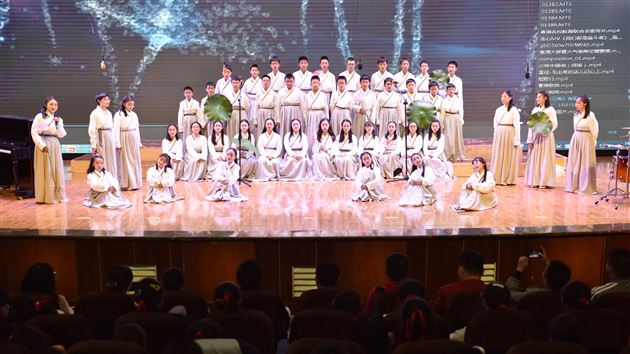 吟唱经典诗词 奏响青春乐章——棠外2019级初高中班级歌咏比赛成功举办