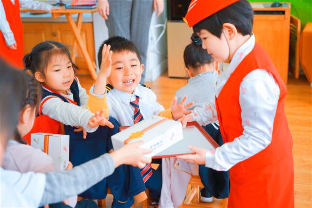 棠外实验幼儿园进行“机场探秘之旅”活动