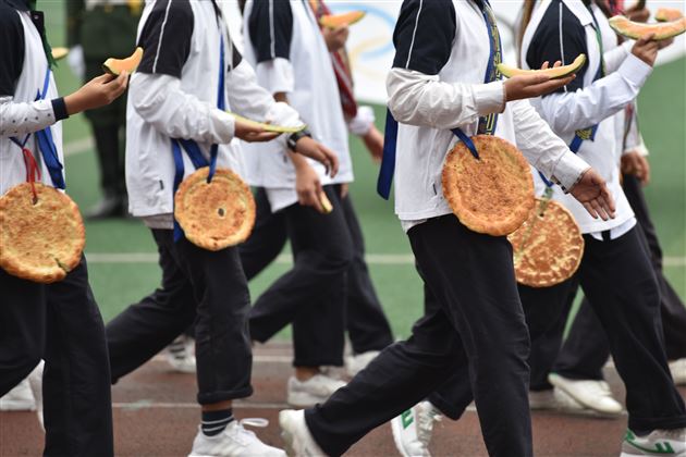 锦绣中华演绎多民族风情 速度激情展现棠外人风采——我校初中部第16届学生田径运动会圆满落幕