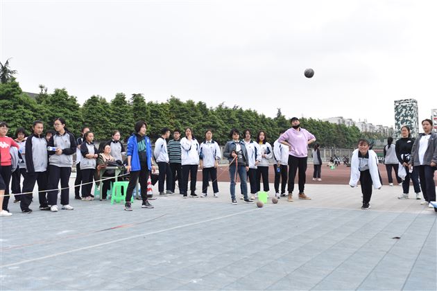 锦绣中华演绎多民族风情 速度激情展现棠外人风采——我校初中部第16届学生田径运动会圆满落幕