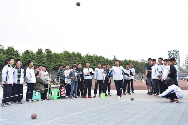 锦绣中华演绎多民族风情 速度激情展现棠外人风采——我校初中部第16届学生田径运动会圆满落幕