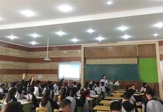 专家引领 更上层楼——双流区英语教研员程德金老师莅临我校指导教学工作