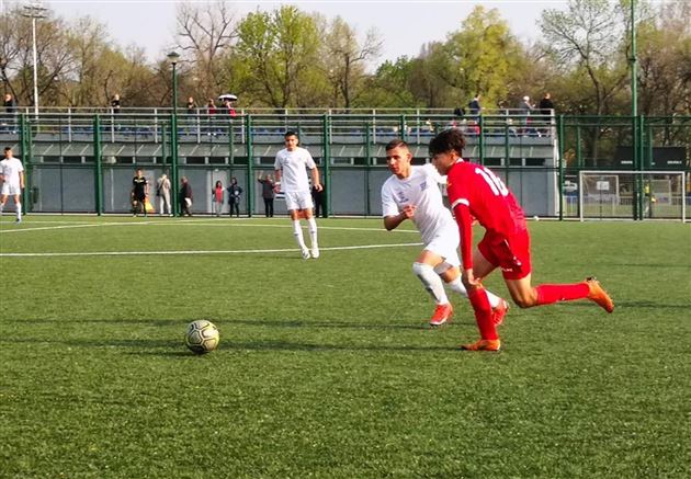 代表中国 兵发世锦赛  力战群雄 挺进十六强——棠外高中男足队代表中国参加2019世界中学生足球锦标赛取得好成绩