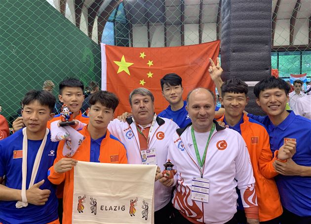 代表中国 兵发世锦赛  力战群雄 挺进十六强——棠外高中男足队代表中国参加2019世界中学生足球锦标赛取得好成绩