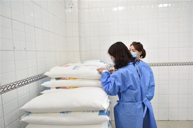 家校合力，师生同心，共建最安全食堂——我校召开膳食管理委员会工作会议