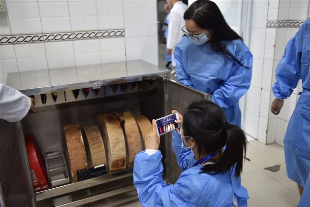 家校合力，师生同心，共建最安全食堂——我校召开膳食管理委员会工作会议