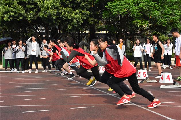锦绣中华，奋进棠外，青春意气，生命华章——我校高中部第十六届田径运动会精彩呈现