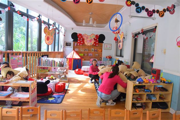 我校实验幼儿园开展地震应急演练活动