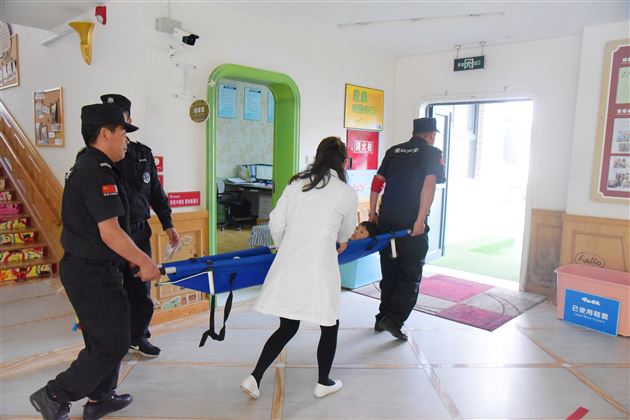 我校实验幼儿园开展地震应急演练活动