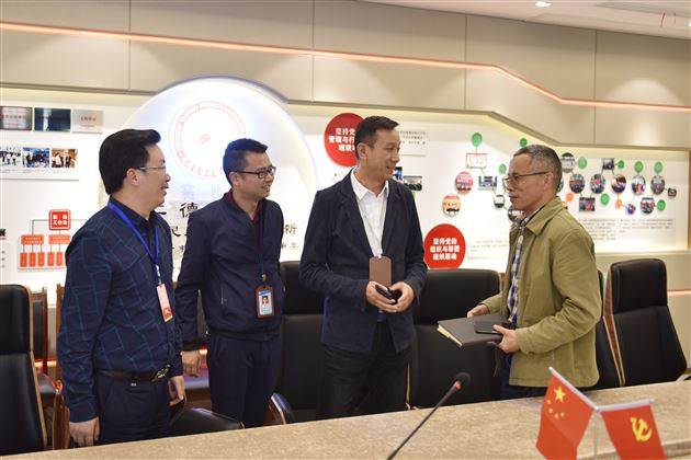 分享党建经验 共建优教成都——棠湖中学实验学校一行到我校参观学习党建工作