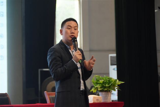 让心与心更加靠近——记我校初2018级家长会