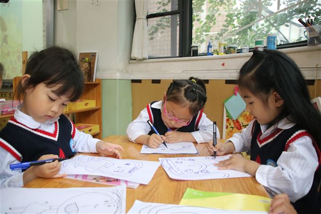 暖暖的母亲节——我校幼儿园举行母亲节活动