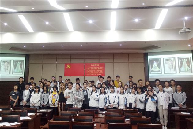 来自英伦时尚界的创意视觉传达——ACG时尚插画大师Ana棠外嗨体验