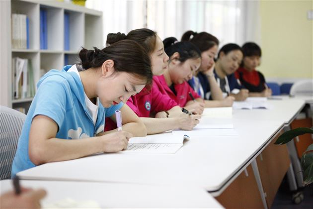 成都市名园长走进棠外实验幼儿园