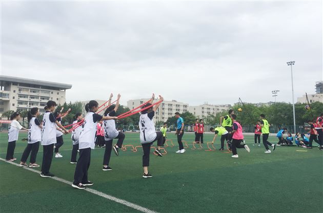 双流区第三届体育与健康“明日之星”总决赛在棠外成功举行，我校选手获一等奖