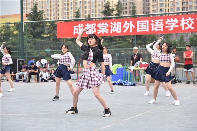 “TBA”横空出世 全民星大放光彩——我校举行首届全民星篮球技巧大赛