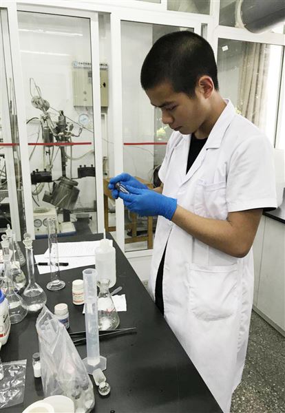 看见世界 看见自己——我校高中部开展“生涯公益大使”活动