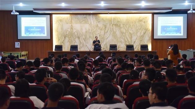 四川大学郭庆功教授来我校开展科创讲座