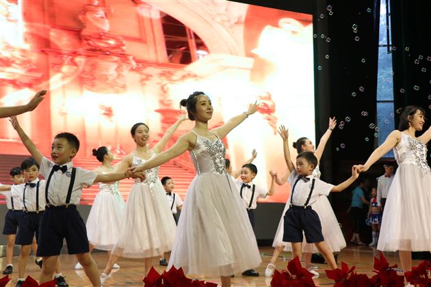 成长、感恩、追梦——棠外实验幼儿园2019届毕业庆典