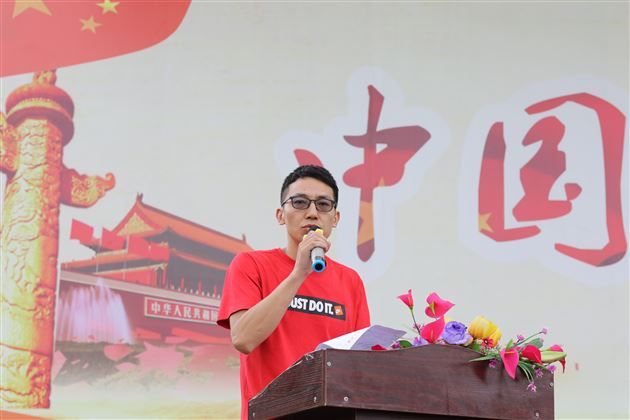 雄鹰欲展翅 青春正当时——棠外高2019级举行新生军训结营仪式暨军训汇报演出